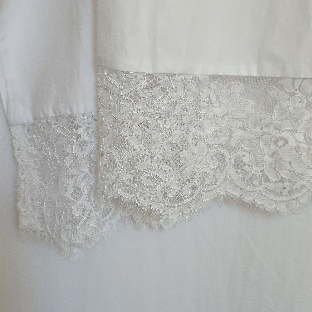 L'Agence White Blouse With Lace Hem And Cuffs.  Size Small Petite - Picture 4 of 10